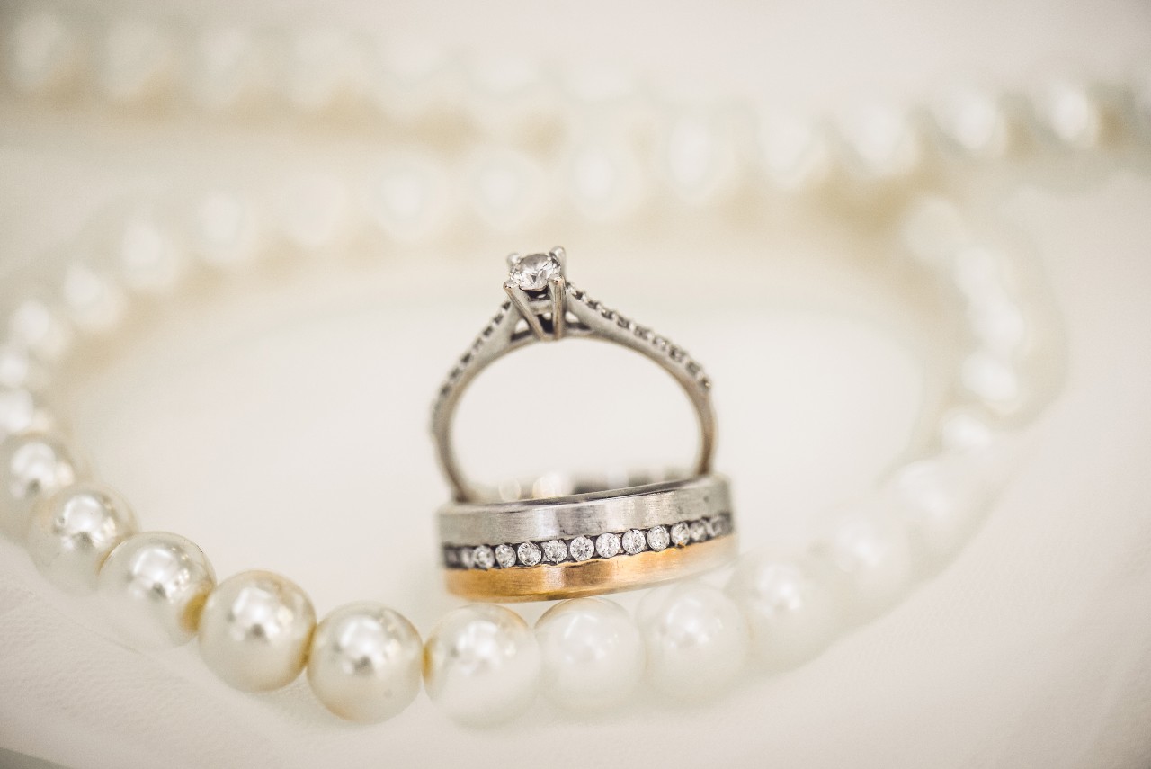 GUIDE TO ENGAGEMENT RING STYLES